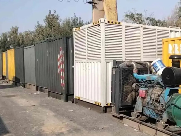 曹妃甸200KW柴油发电机机组每小时油耗是多少？